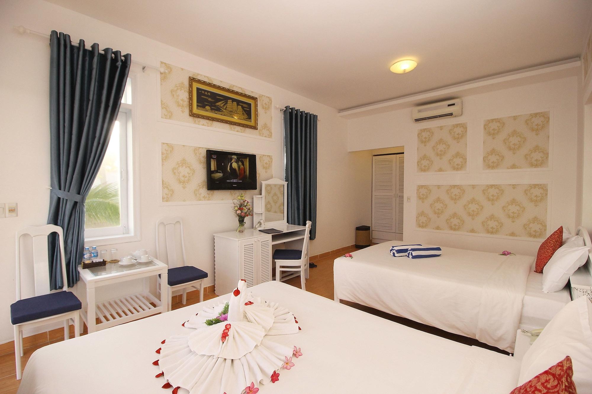 Little Paris Resort Phan Thiet Exteriör bild