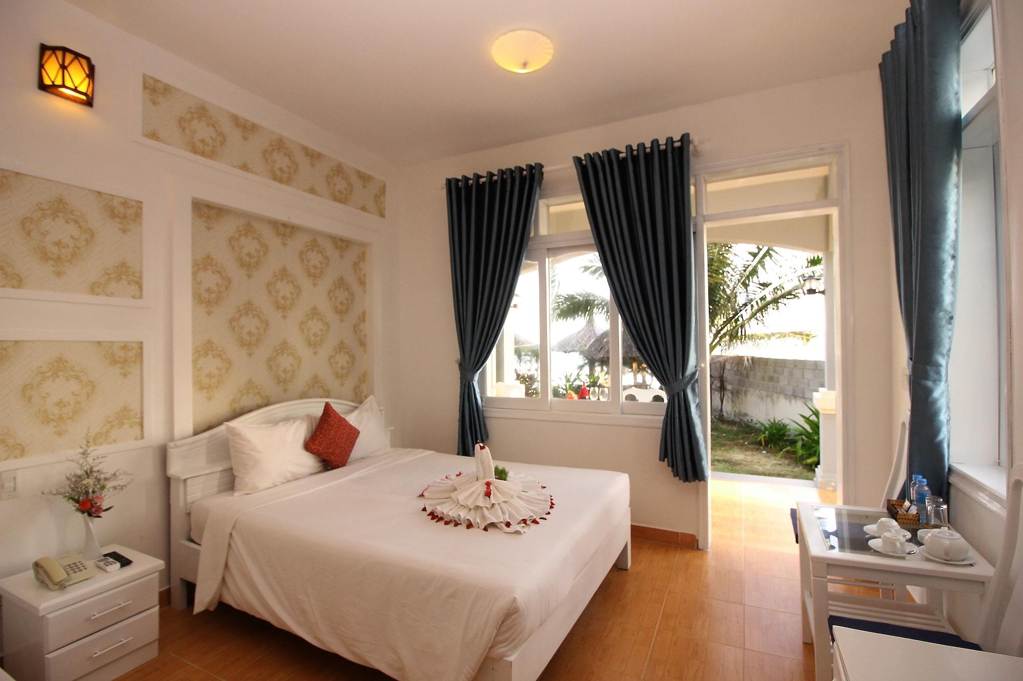 Little Paris Resort Phan Thiet Exteriör bild