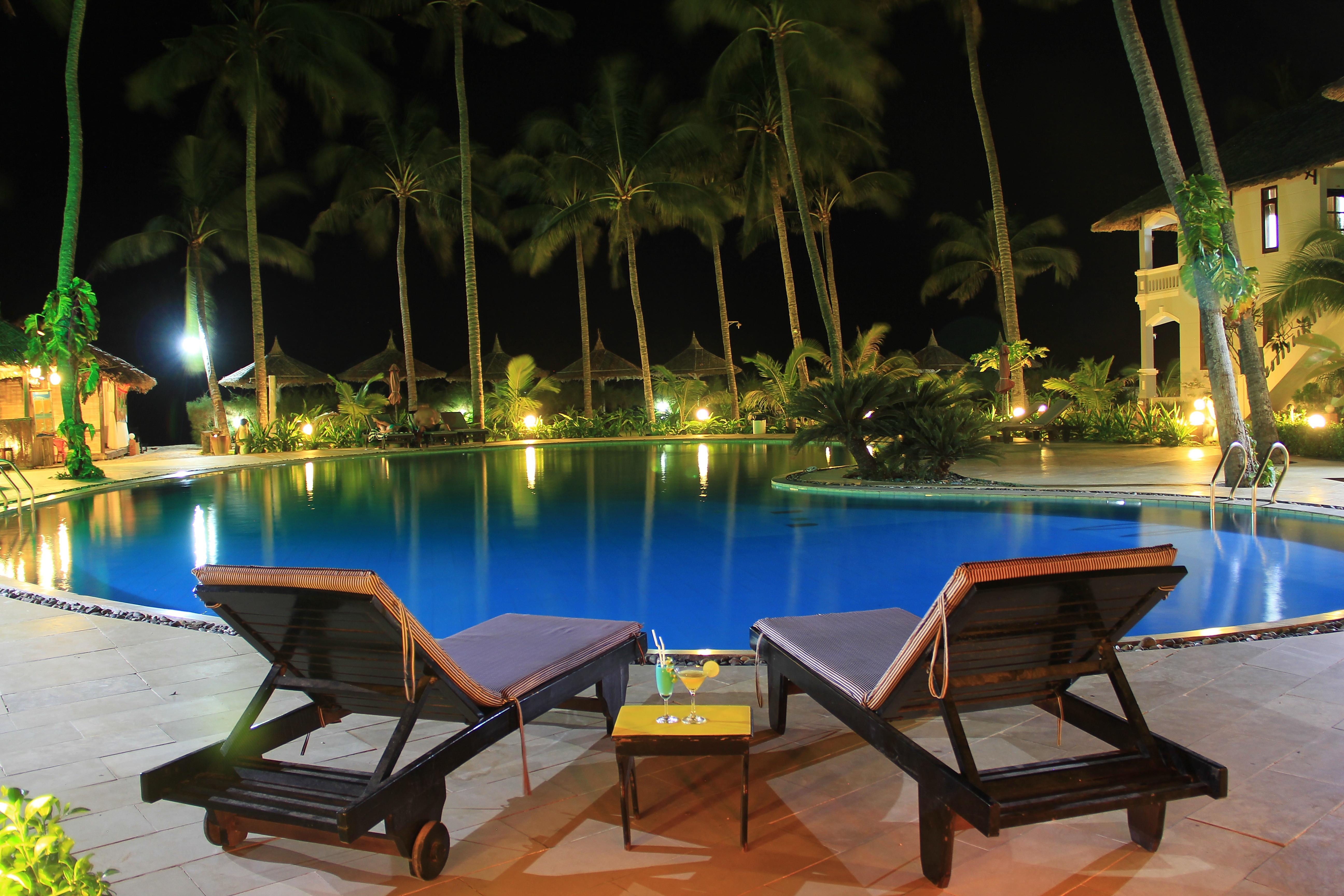Little Paris Resort Phan Thiet Exteriör bild