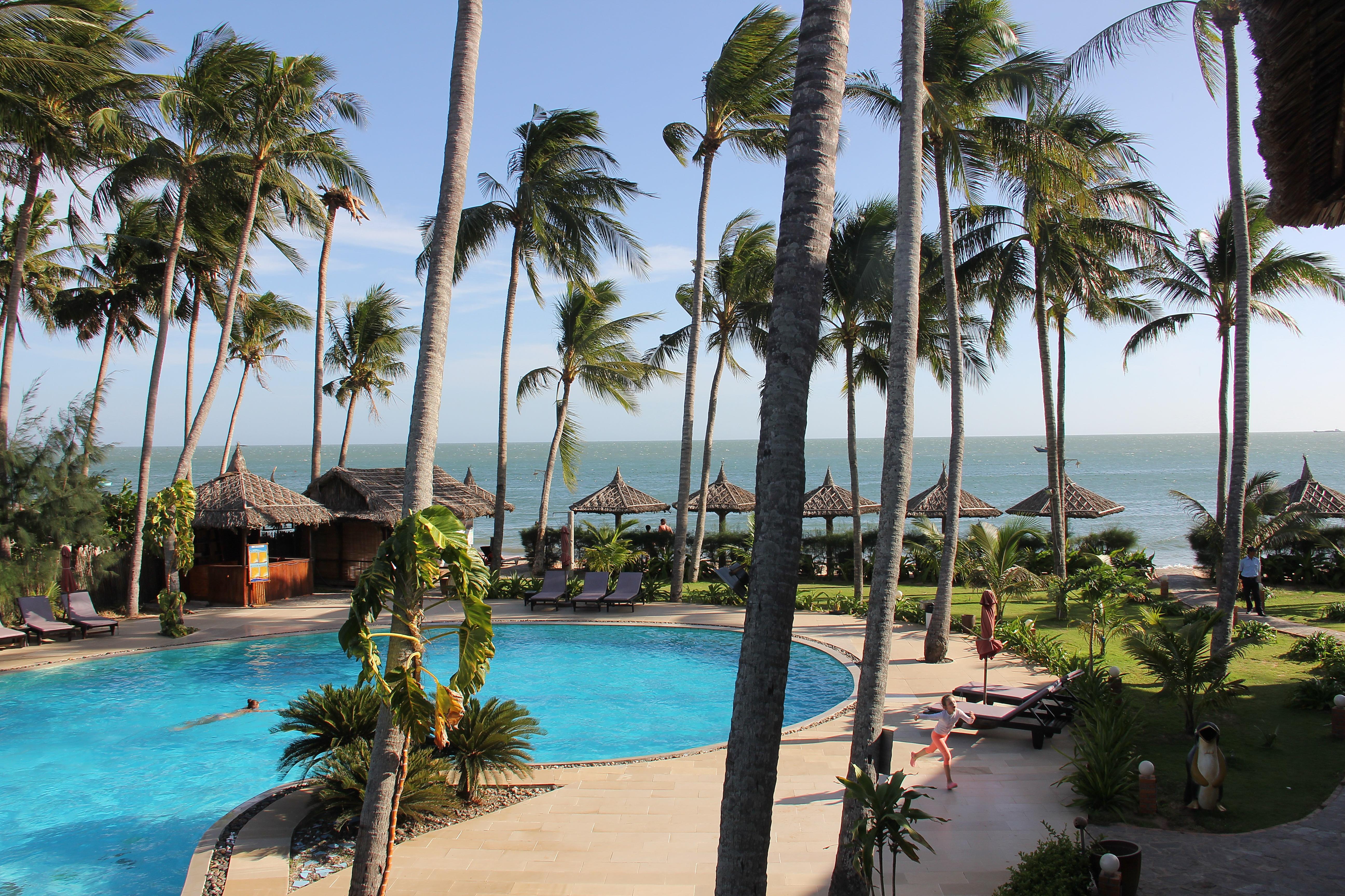 Little Paris Resort Phan Thiet Exteriör bild