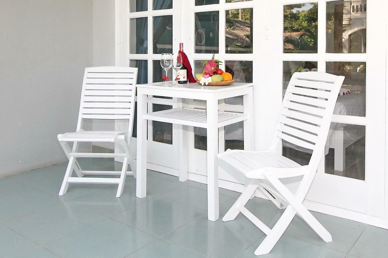 Little Paris Resort Phan Thiet Exteriör bild